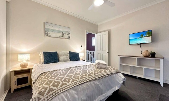 Geelong House | Little Malop Escape I Central Geelong
