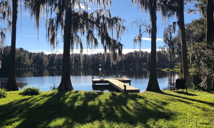 Lutz Cottage | Little Piece of Heaven
