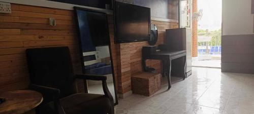 Daun Penh House | Little Susie Family Room