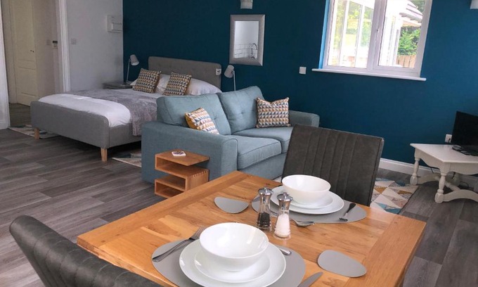 Saint Gennys Apartment | Little Valley View