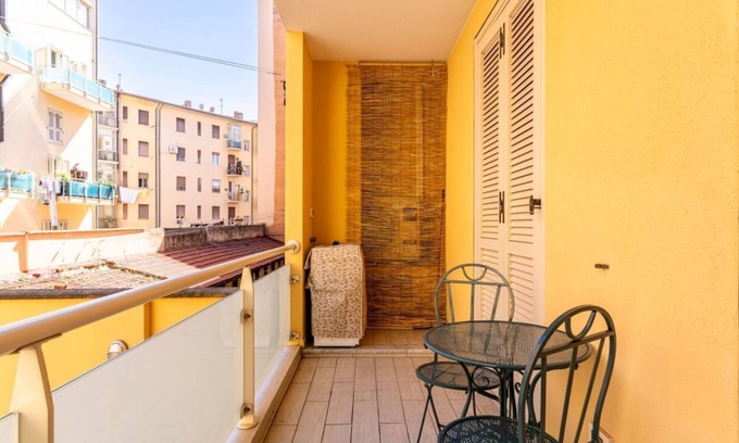 Venezia Nuova Apartment | Little Venice Bright Apartment with Balcony!