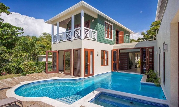 West End Villa | Little Waters Villa Luxury villa