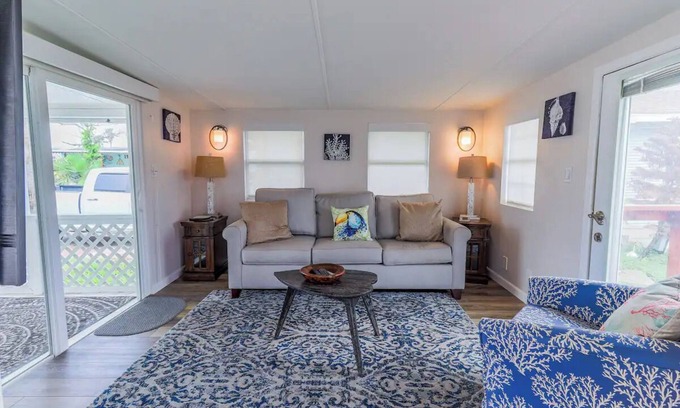 Port Isabel Condo | LIV Sea Cottage: Water Front and private Boat Dock (Pet Friendly)