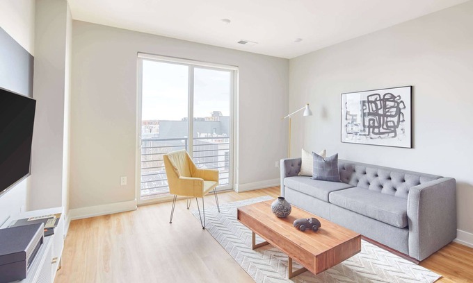 Fishtown Apartment | Live Artfully in This 2BR Stay