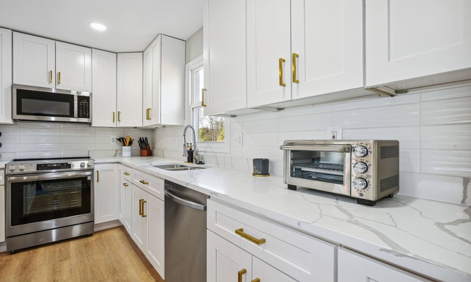 Potomac Falls House | Live-Work-Play in Loudoun County