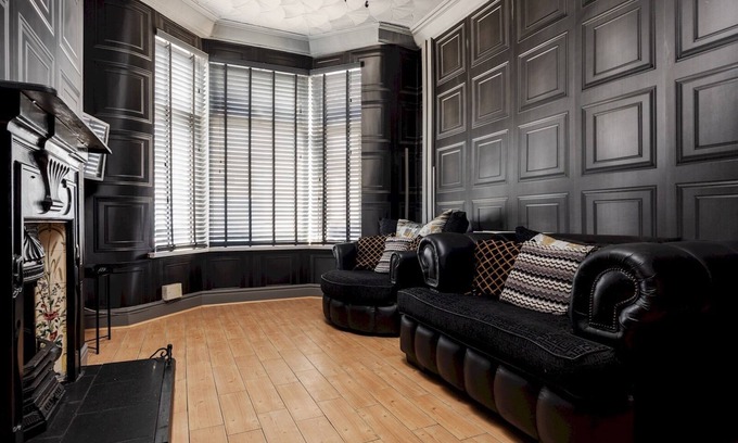 Anfield House | Liverpool, Anfield 3 Bed Home, Parking & Wifi - Pass the Keys