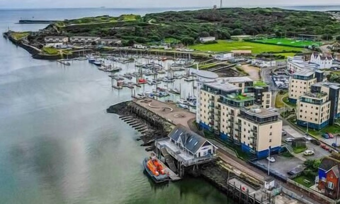Newhaven Apartment | Livestay 2Bed 2Bath Harbourside Apt/Free Parking