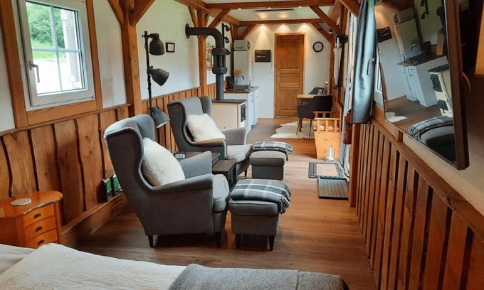 Bad Großpertholz House | Living Legends - Tiny House auf den Wiesen der Edermühle