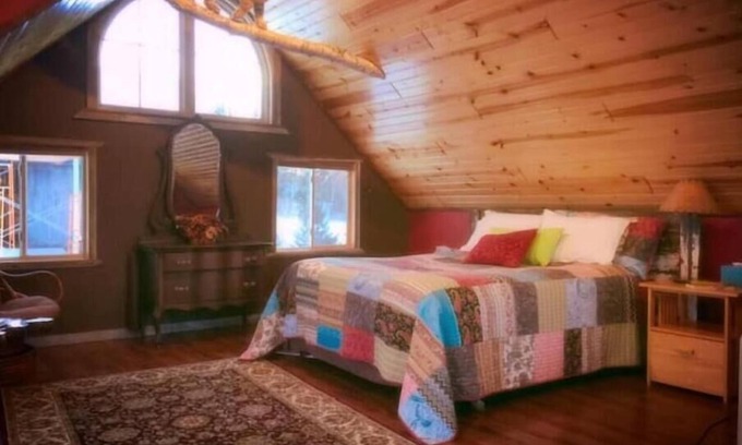 Hixton Cabin | Living Waters Cabin Getaway