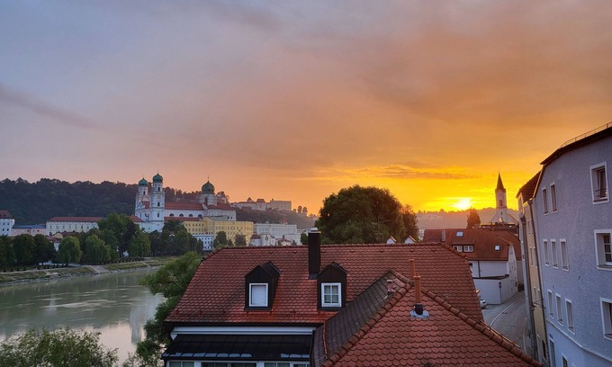 Passau Apartment | Living with a panoramic view