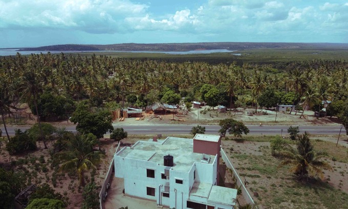 Morrumbene House | Livingo Villa - Middle of Nature