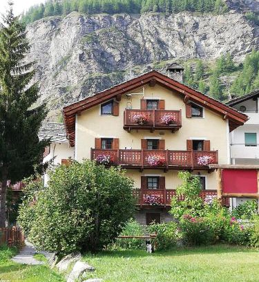 Cogne Apartment | Livio & Gianna