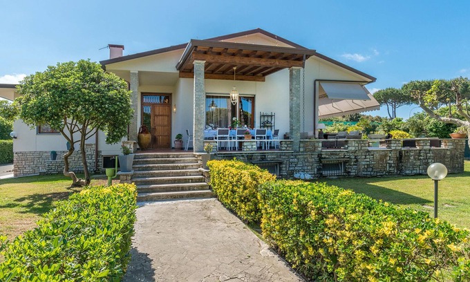 Cinquale Villa | ll Renzito 8, Emma Villas