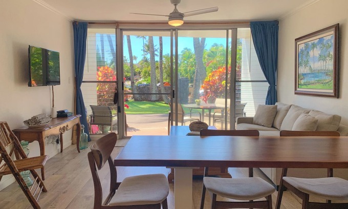 Kuau Apartment | Locally-owned, eco-friendly condo on Road to Hāna. 2-min walk to beach & seafood