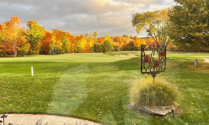Thompsonville House | Located on Crystal Mountain Betsie Valley #8 Green