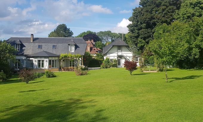 Gonneville-sur-Mer House | Location 2 Maisons 1800 m Plage Villers sur Mer, Normandie