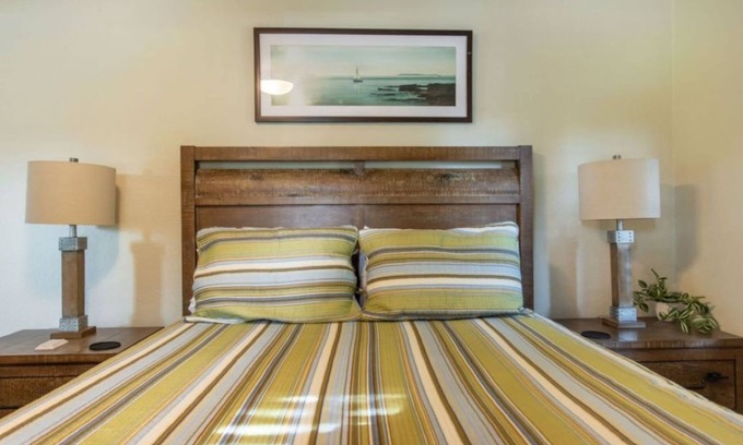 Winter Park House | LOCATION! COZY COMFORT 2 BLOCKS FROM PARK AVE W POOL, HOT TUB AND GRILL STATION!