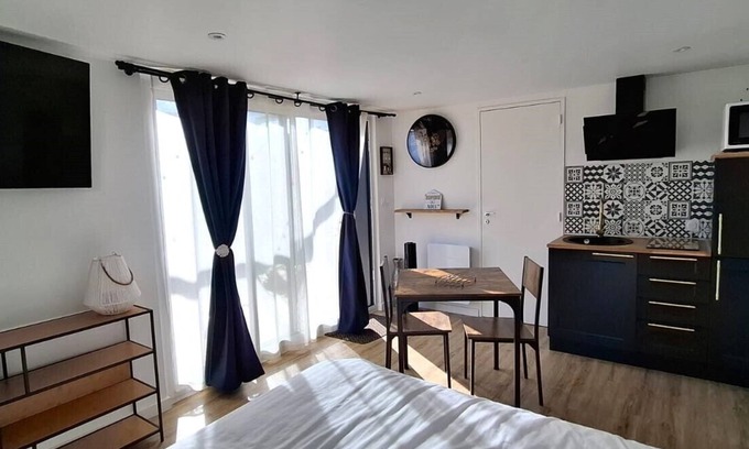 Plougourvest Apartment | Location Finistère + Jaccuzi Privé Toute L'année !