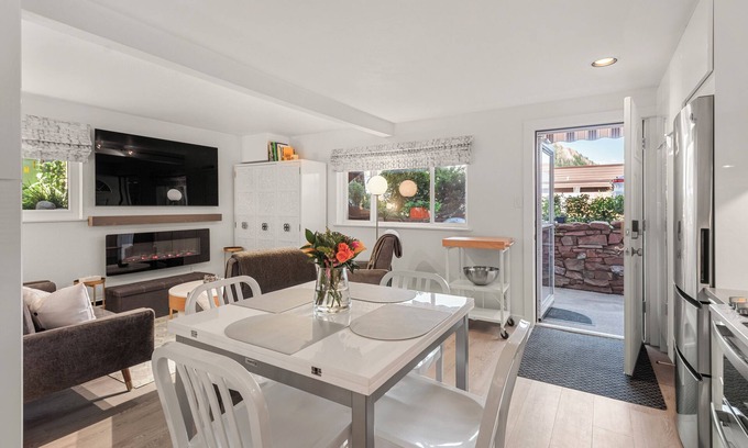 Aspen Condo | Location! Fresh, Modern, Central Hideaway
