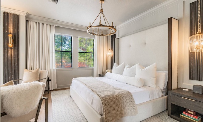 Courier City - Oscawana House | Location HydePark-SoHo-Downtown Free Park