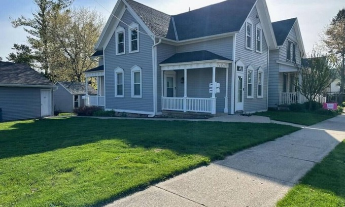 Cedarburg Apartment | Location, Location in cedarburg