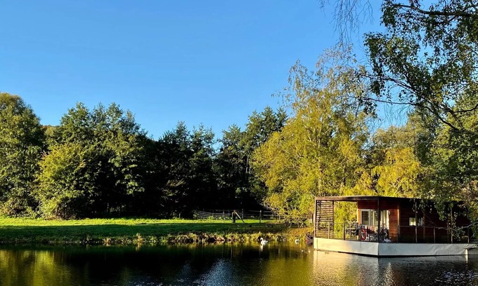 Beauchamps Villa | LocationGod, Field of Campaign - House on the water 2 to 4 people - 2 pers. included in the tariff