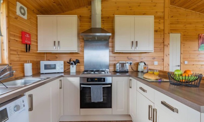 Kinross House | Loch Leven Lodge 21 by Interhome