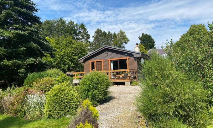 Lairg House | Lochside Lodge