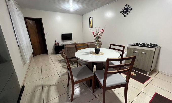 Santa Felicidade House | Locks Inn, Cascavel, Paraná - 02