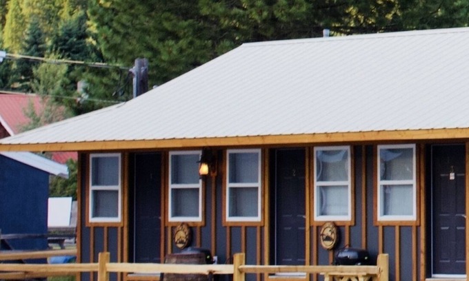 Okanagan-Similkameen House | Lodestone flats- room 4