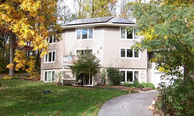 Ephrata Cabin | Lodge ∙ 1 bedroom ∙ 4 guests