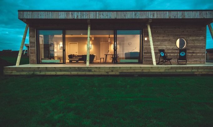 John O'Groats House | Lodge 16 - 3 Bed Sea-View - a john o'groat that sleeps 6 guests in 3 bedrooms