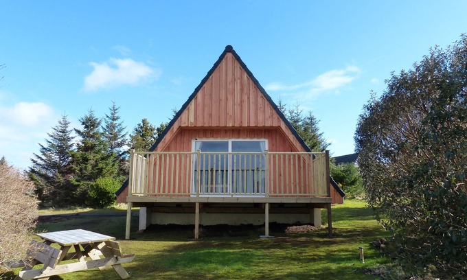 Drumchork Ski Chalet | Lodge 3 - Pet Friendly - Aultbea Lodges - Sea Views of Loch Ewe