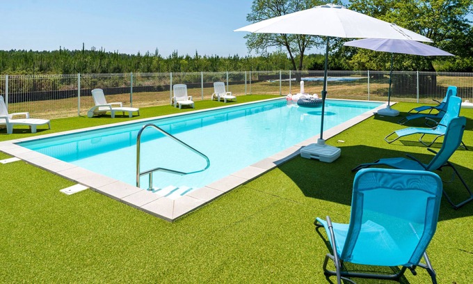 Lesperon RV Rental | Lodge 4 with Shared Pool, Private Terrace and Shared Garden