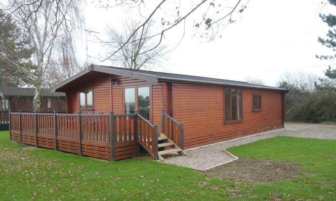 Romney Marsh Cottage | Lodge in Appledore near Camber Sands Beach
