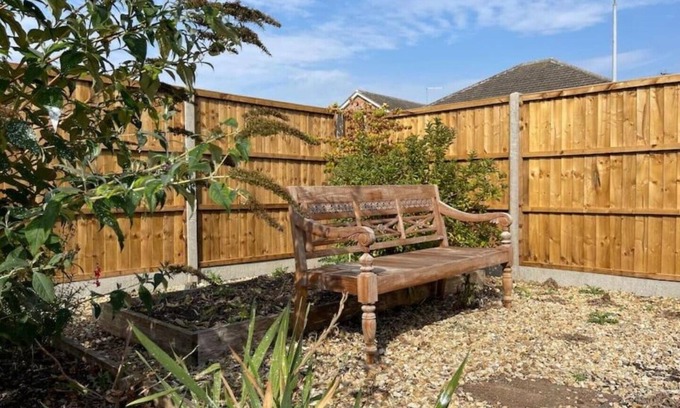 Bourne Cabin | lodge in the heart of Bourne