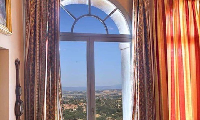 Montepulciano Apartment | Lodge on the Lakes