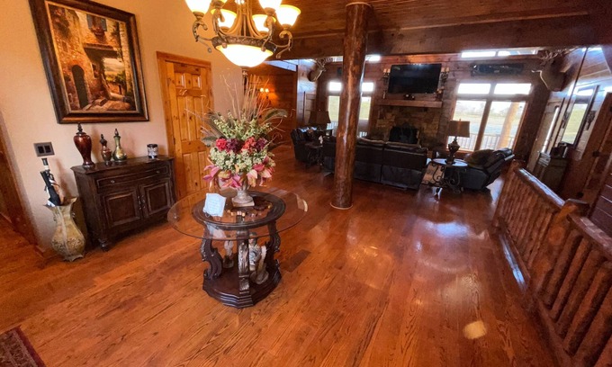 Crenshaw County Cabin | Lodge on The Lake
