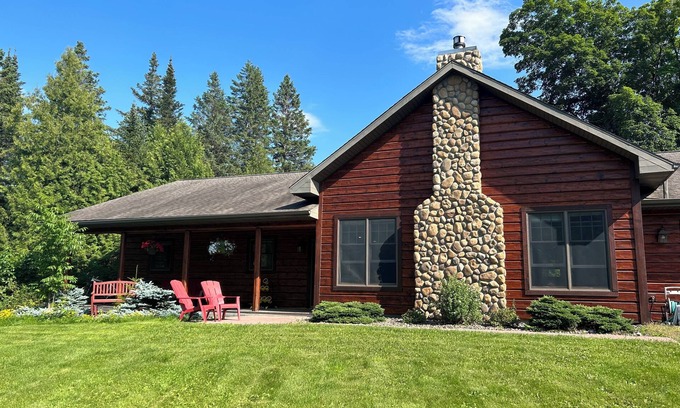 Amnicon House | Lodge-Style Northwoods Home Permit: TBES-BBSMJP