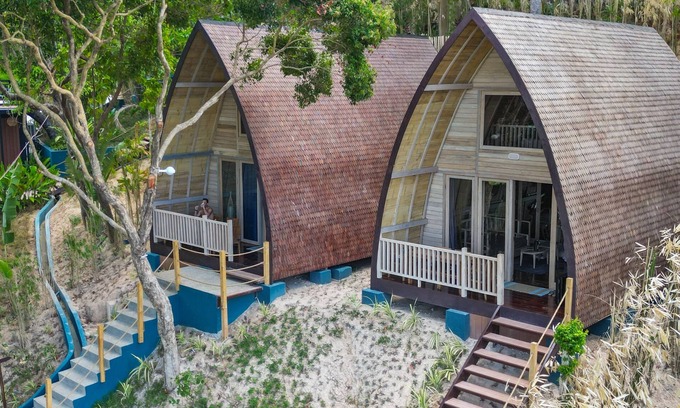 El Nido Resort | Loft Villa with Balcony and Seaviews