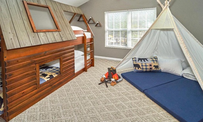 Sevierville House | Log Bunk Bed, Playhouse, & TeePee-Willow Trace Retreat 5mi to Dollywood