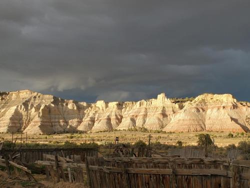 Cannonville House | Log Cottages at Bryce Canyon #2