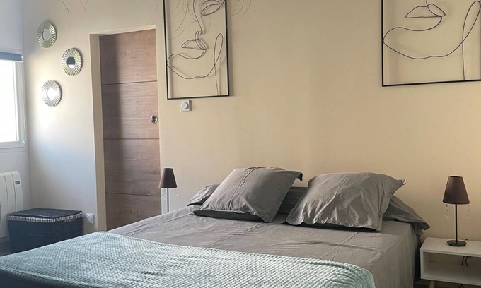 Cornas Bed & Breakfast | Logement 40m2 aux Pieds des Vignes de Cornas Attenant à la Maison Principale