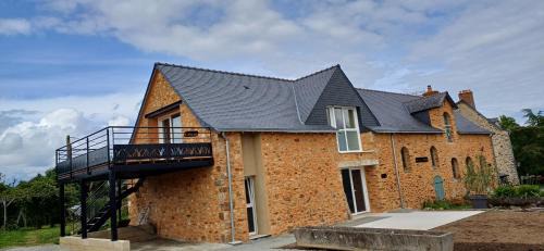 Ahuille Apartment | Logis de la Provosterie - CLIVIA ou CROCUS