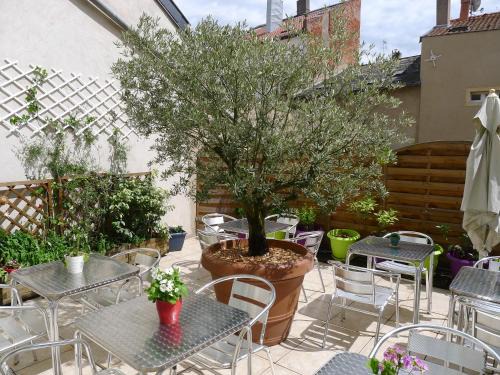Thionville Hotel | Logis-Hôtel des Oliviers