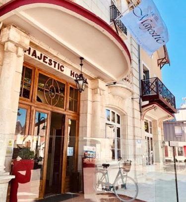 Quartier du Casino Hotel | LOGIS Hotel Majestic Chatelaillon Plage - La Rochelle