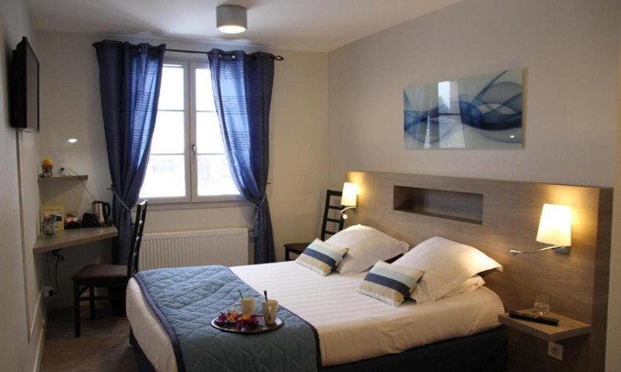 Cayres Hotel | Logis Hotel Restaurant La Croisée des Chemins