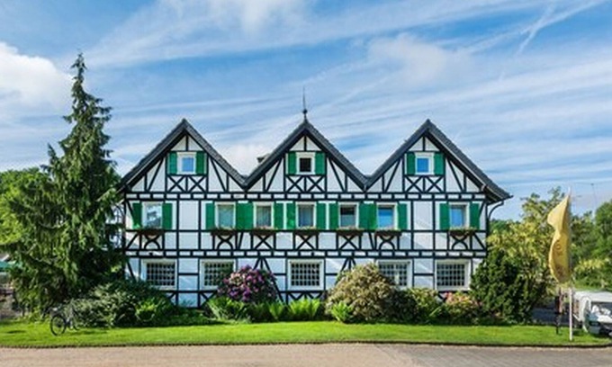 Langenfeld Hotel | Lohmann's Romantik Hotel Gravenberg
