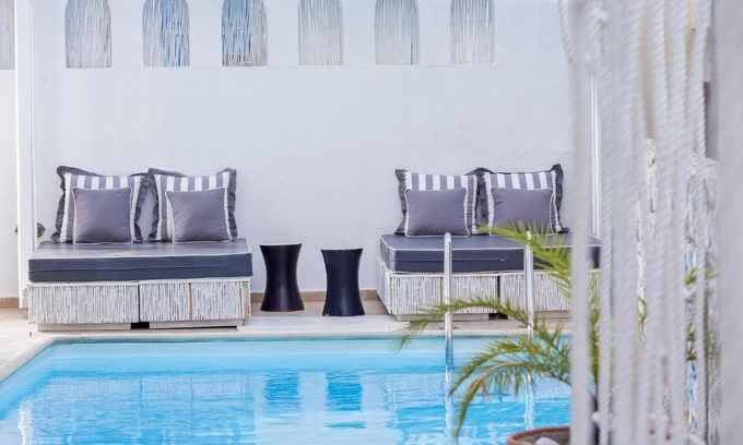 Fira Apartment | Loizos Stylish Residences