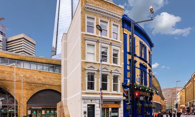 Riverside Apartment | London Bridge Boutique Apartments by Viridian Apartments